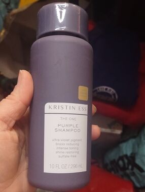 Kristin shampoo